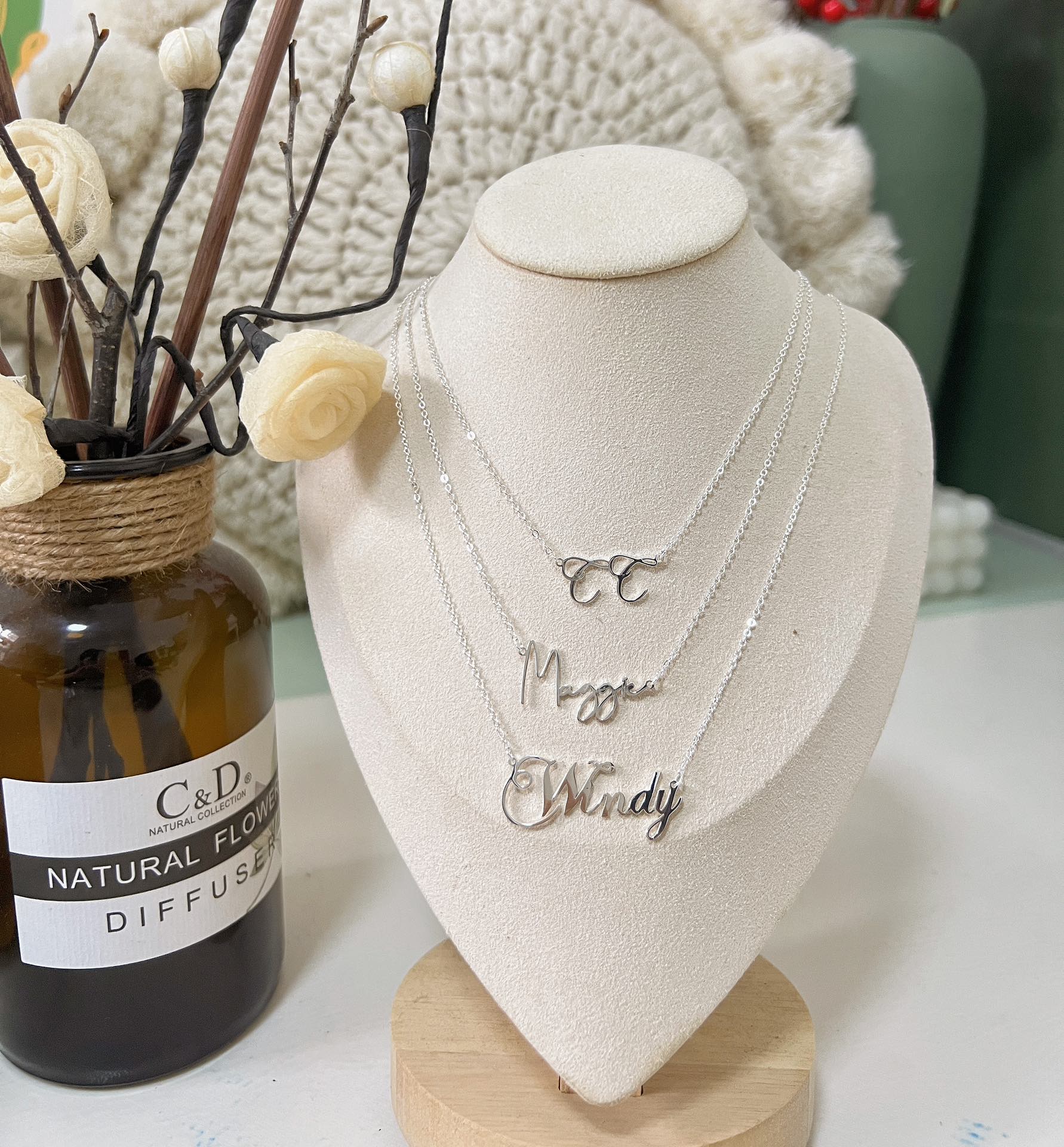Custom Letter Charm Necklace – Personalized Necklace Stack Design